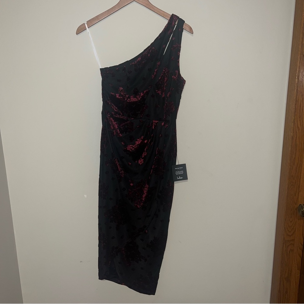 NWT Lulu’s One-Shoulder Black Dress with velvet floral design